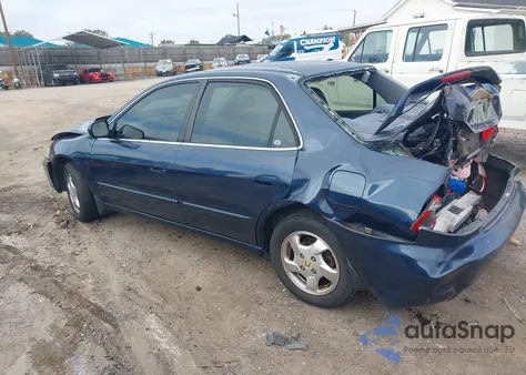1999 Honda Accord Ex from USA, damaged, VIN 1HGCG5651XA158152